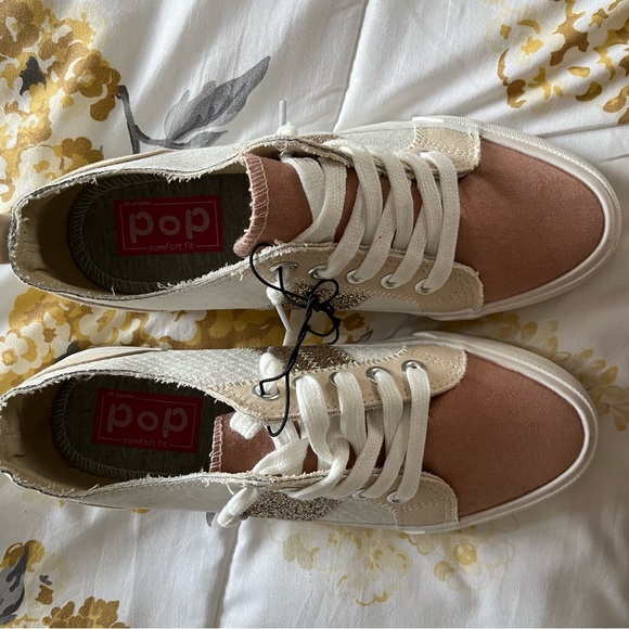 NWT - Pop Countess Womens Sneakers - Pink/Size 8 - Picture 2 of 7